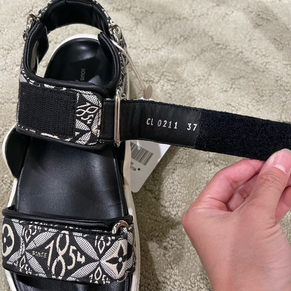 Lv sandal full logo - Picture 5 of 8